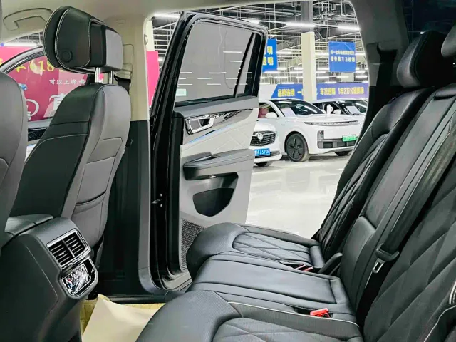 Volkswagen Teramont — Фото автомобиля 7