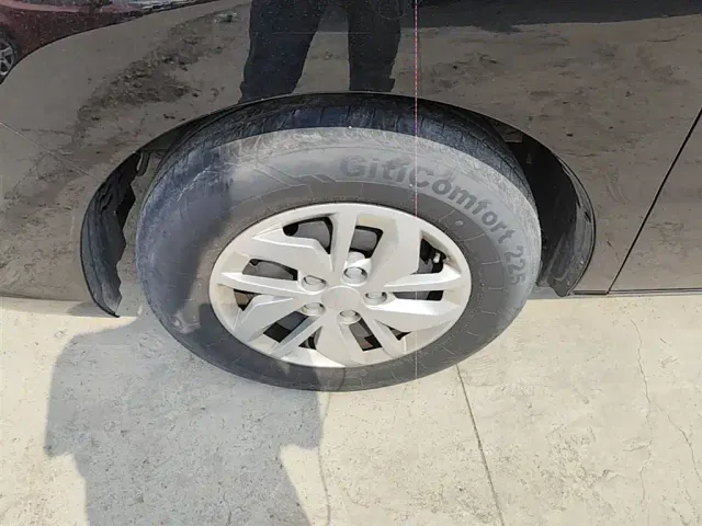 JAC Refine M4 — Фото автомобиля 22