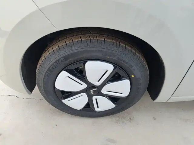Wuling Hongguang Mini EV — Фото автомобиля 22