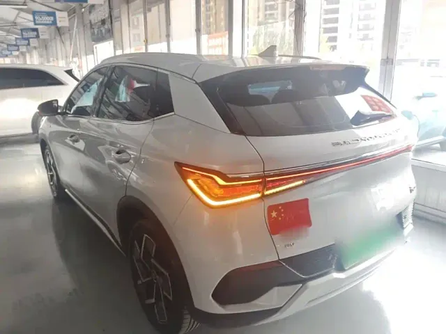 BYD Yuan PLUS — Фото автомобиля 4