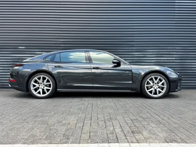 Porsche Panamera — Фото автомобиля 8