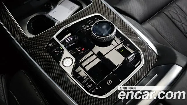 BMW X7 — Фото автомобиля 7