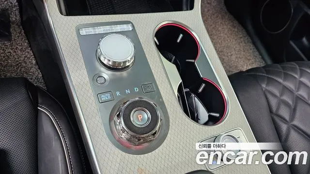 Genesis GV80 — Фото автомобиля 11