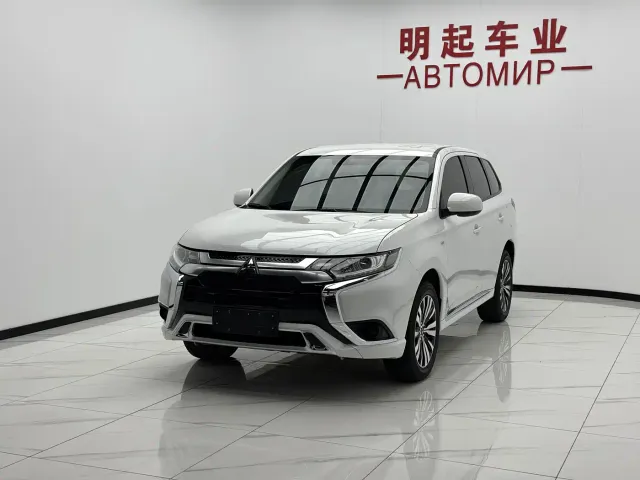 Mitsubishi Outlander — Фото автомобиля 4