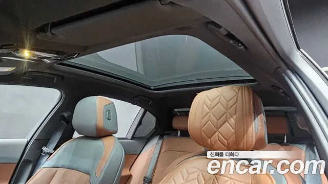BMW 5-Series 5 серия (G60) 530i xDrive M Sport — Фото автомобиля 29