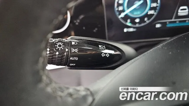 Hyundai AVANTE Avante (CN7) — Фото автомобиля 18