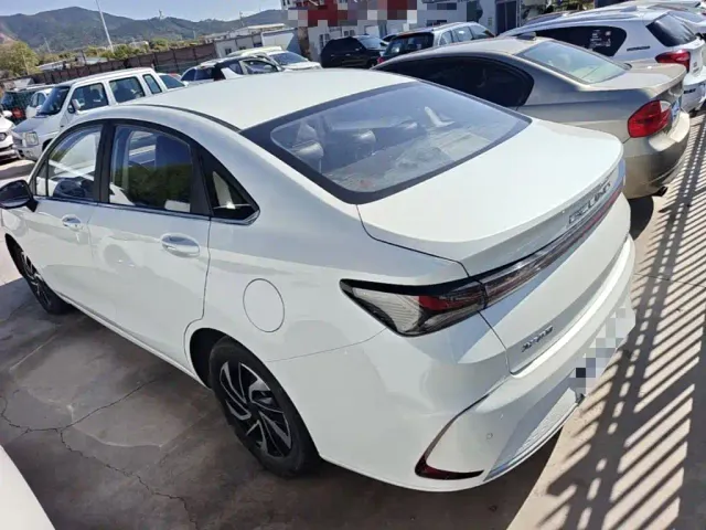 BAIC Beijing U5 PLUS — Фото автомобиля 4