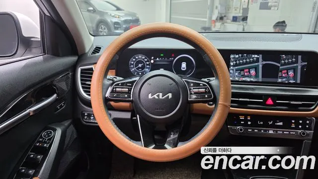Kia Seltos New — Фото автомобиля 13