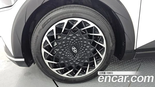 Hyundai Ioniq 5 — Фото автомобиля 5