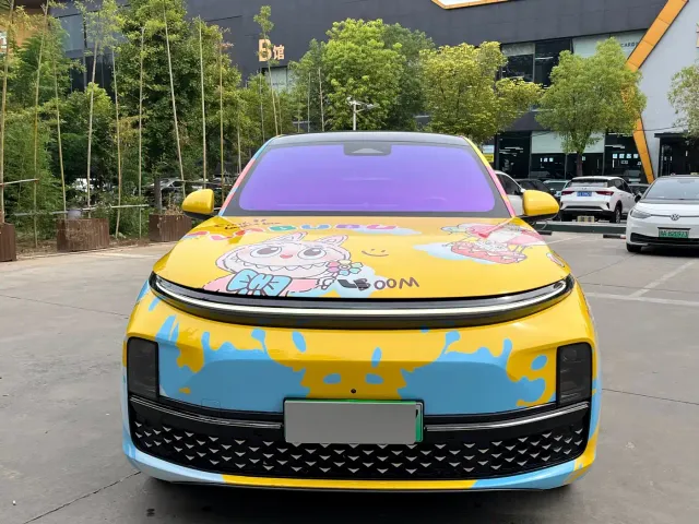 Li Auto L7 — Фото автомобиля 2