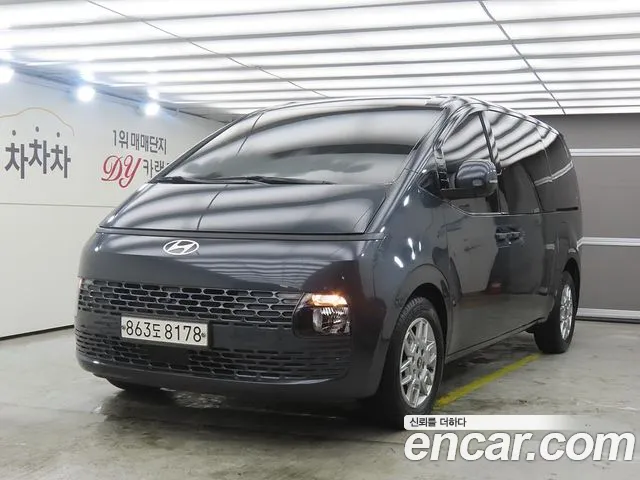 Фотография автомобиля — Hyundai Staria