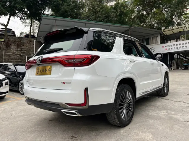 Changan CS95 — Фото автомобиля 20
