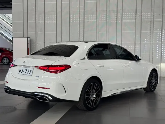 Mercedes-Benz C-Class — Фото автомобиля 4