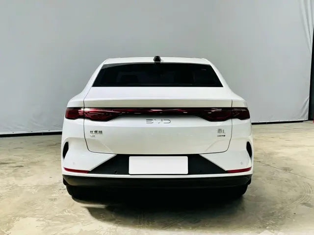 BYD Qin L 2025 EV 470KM Leading Edition — Фото автомобиля 5