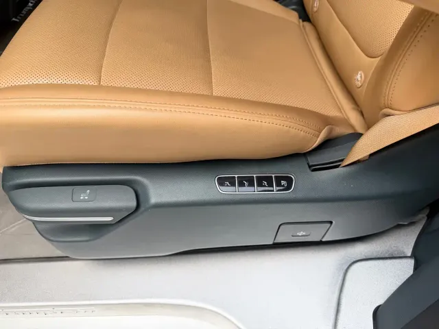 GAC Trumpchi E8 — Фото автомобиля 9