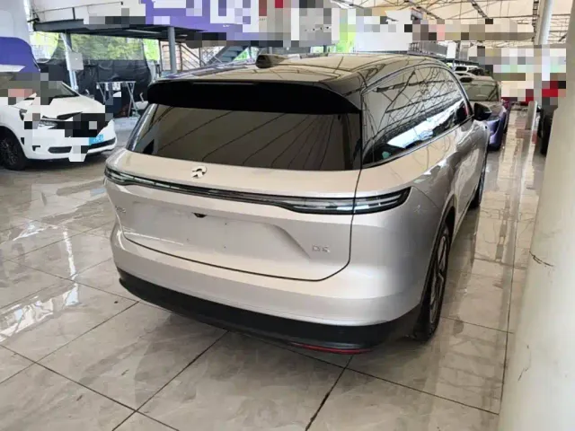 Nio ES8 — Фото автомобиля 6