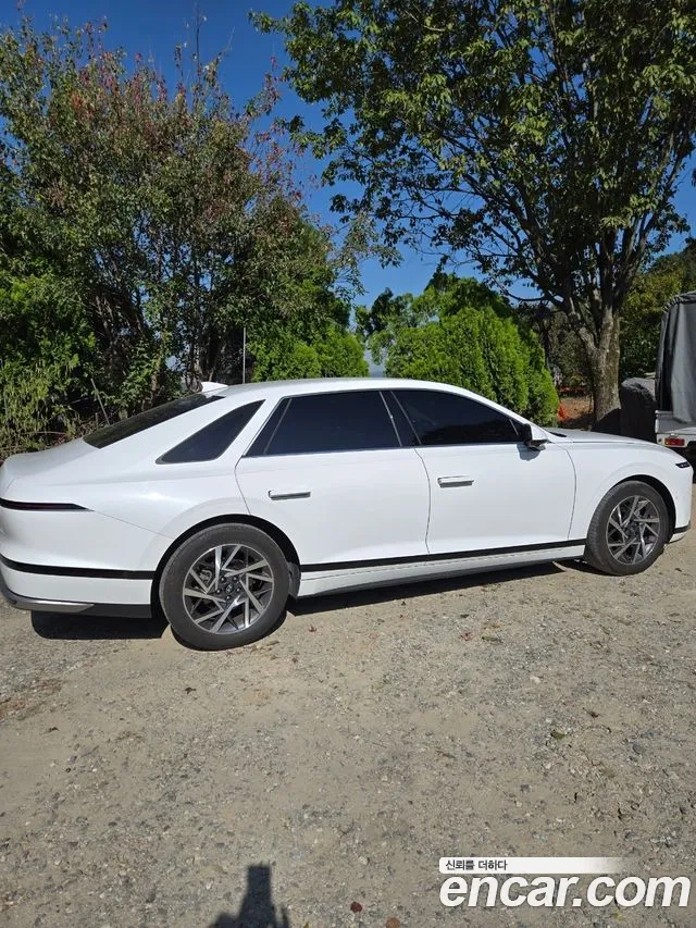 Hyundai Grandeur GN7 — Фото автомобиля 2