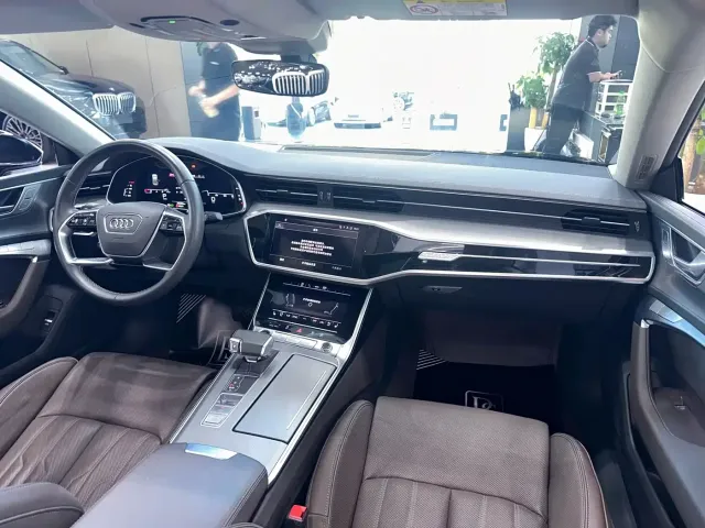 Audi Audi A7L 2022 45 TFSI quattro S-line Vision Crystal Package — Фото автомобиля 7
