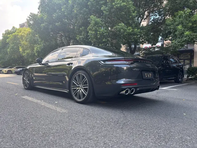 Porsche Panamera — Фото автомобиля 5