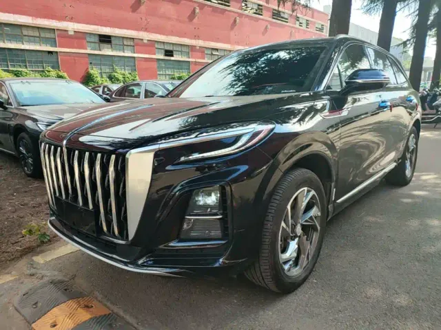 Фотография автомобиля — Hongqi HS3 PHEV