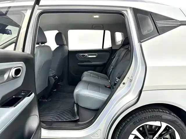 GAC Aion Y — Фото автомобиля 6