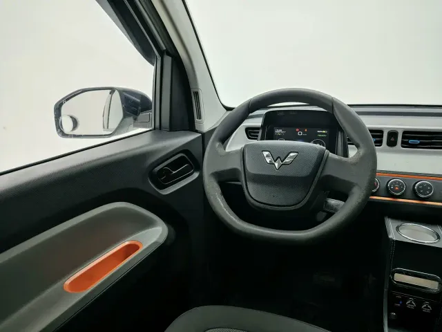 Wuling Hongguang Mini EV — Фото автомобиля 11
