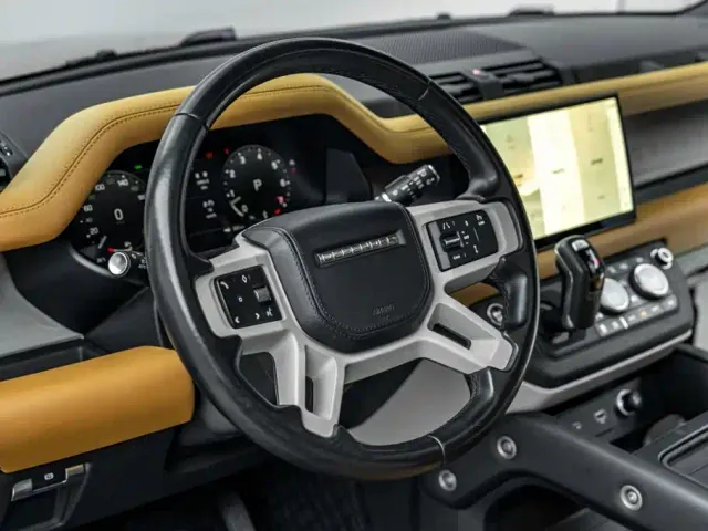 Land Rover Defender — Фото автомобиля 17