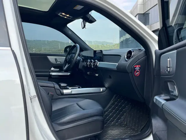 Mercedes-Benz GLB-Class — Фото автомобиля 17