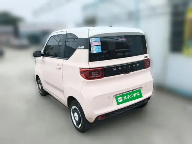 Wuling Hongguang Mini EV — Фото автомобиля 6