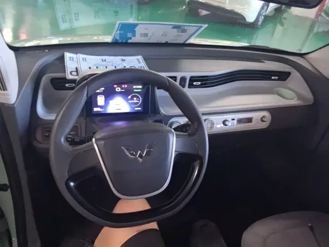 Wuling Hongguang Mini EV — Фото автомобиля 9