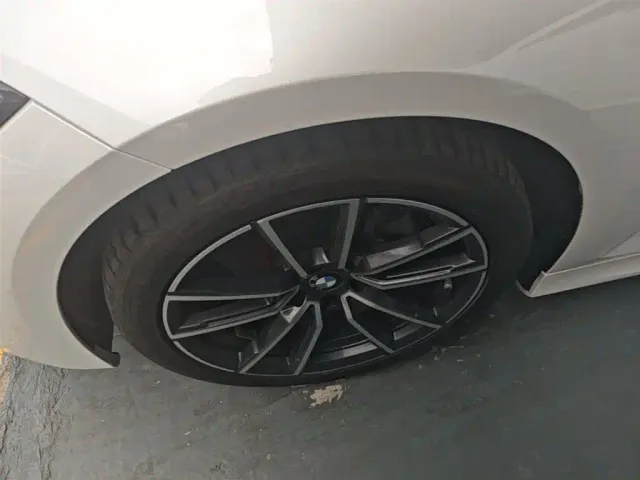 BMW 3 Series — Фото автомобиля 22