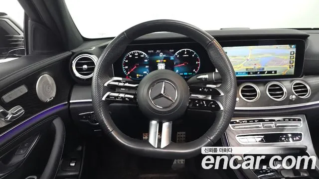 Mercedes-Benz E-Class W213 — Фото автомобиля 12