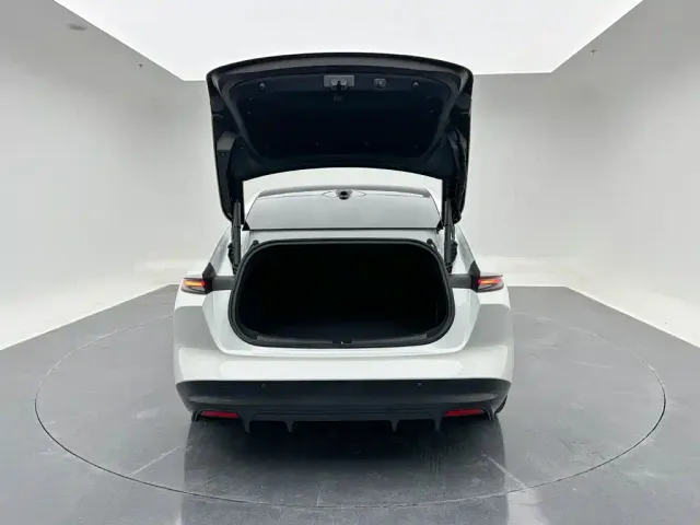 Nio ET5 — Фото автомобиля 22