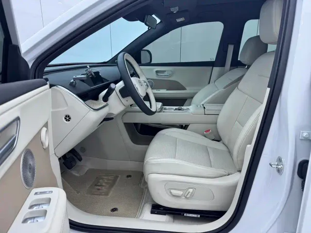Toyota BoZhi 3X — Фото автомобиля 10