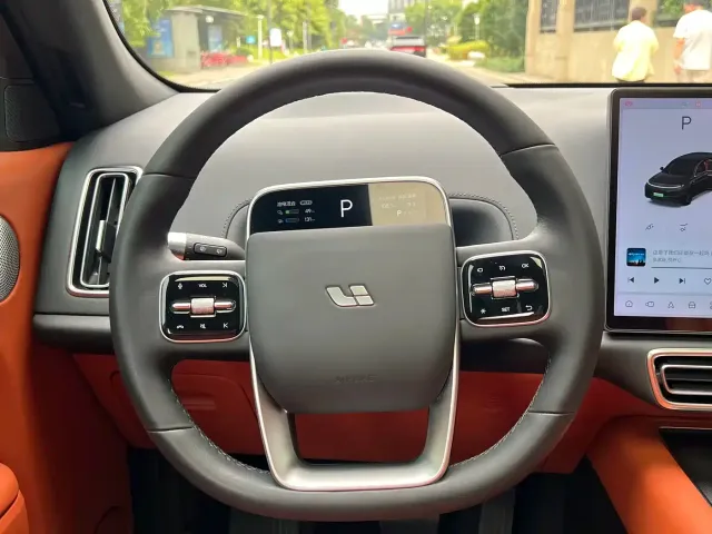 Li Auto Li Auto L7 2023 Pro — Фото автомобиля 14