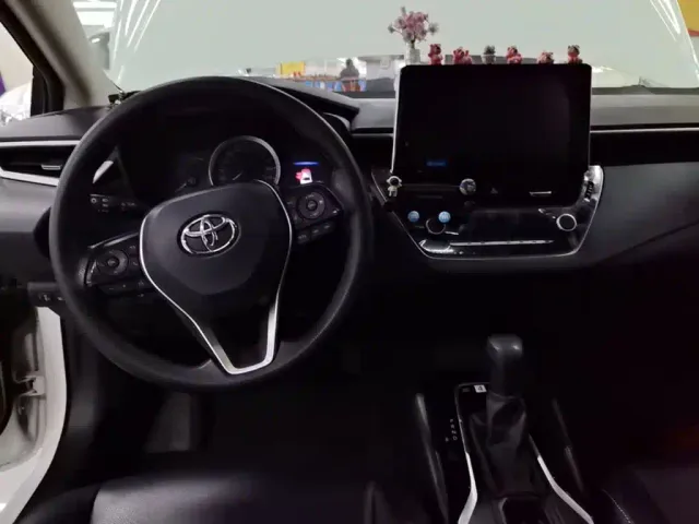 Toyota Corolla — Фото автомобиля 9