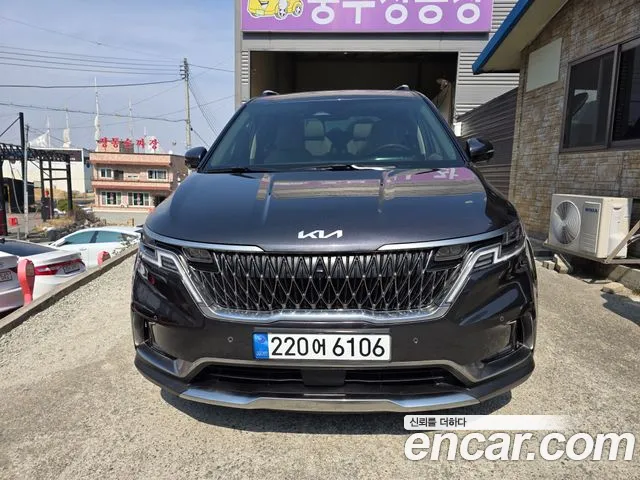 Kia Canival Carnival 4 поколение Бензин 7 мест Signature — Фото автомобиля 3