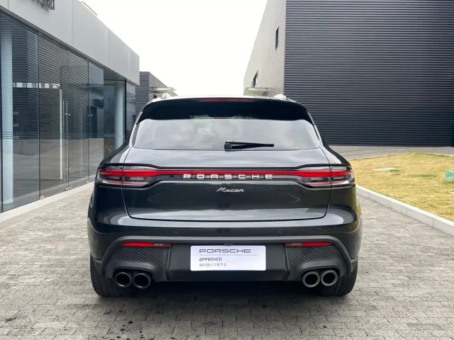 Porsche Macan — Фото автомобиля 10