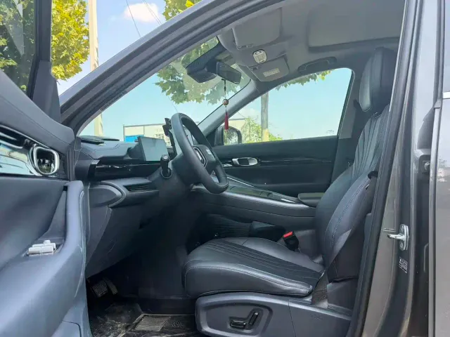 Geely Galaxy E5 — Фото автомобиля 4