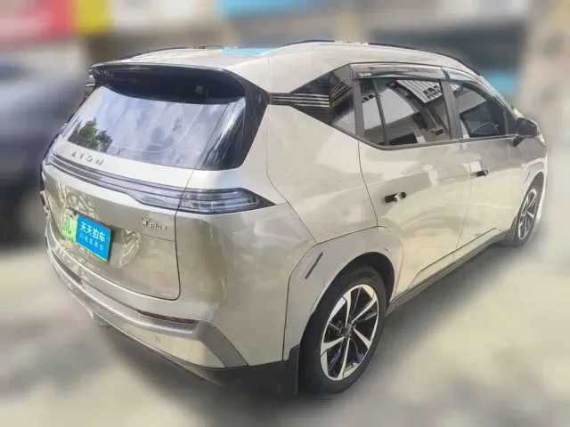 GAC Aion Y — Фото автомобиля 2