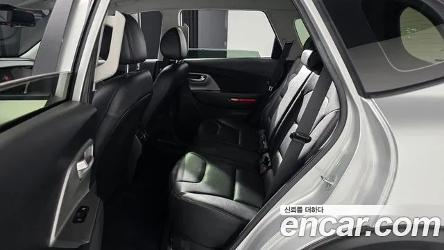 Kia Niro Niro Plus Air — Фото автомобиля 10