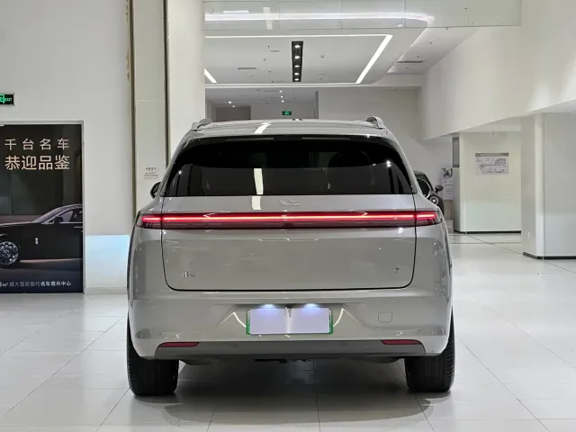Li Auto L7 — Фото автомобиля 6