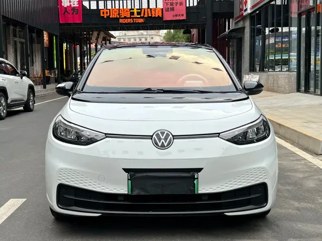 Volkswagen ID.3 — Фото автомобиля 8