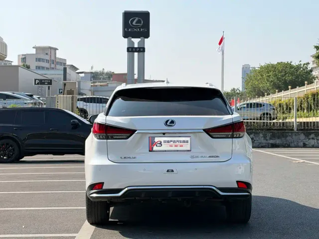 Lexus RX — Фото автомобиля 5