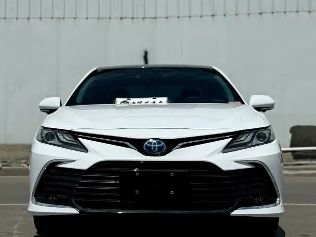 Toyota Camry — Фото автомобиля 2