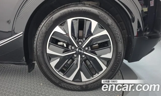 Kia EV6 — Фото автомобиля 6