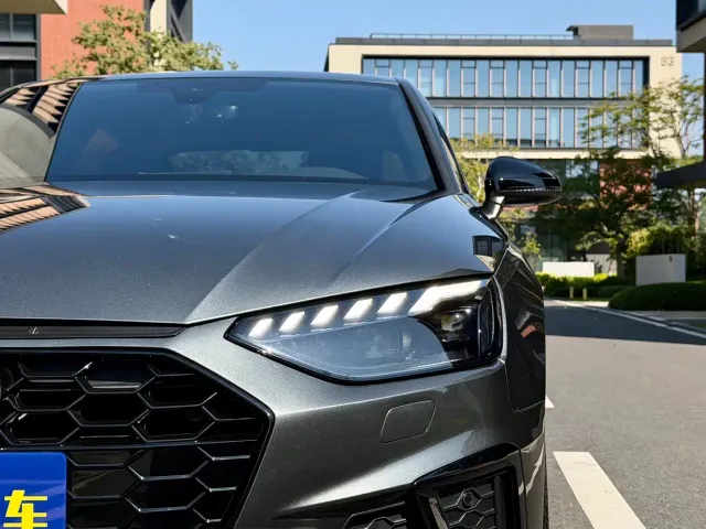 Audi A4L — Фото автомобиля 7