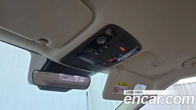 Kia Canival Carnival 4 поколение Бензин 9 мест Prestige — Фото автомобиля 19