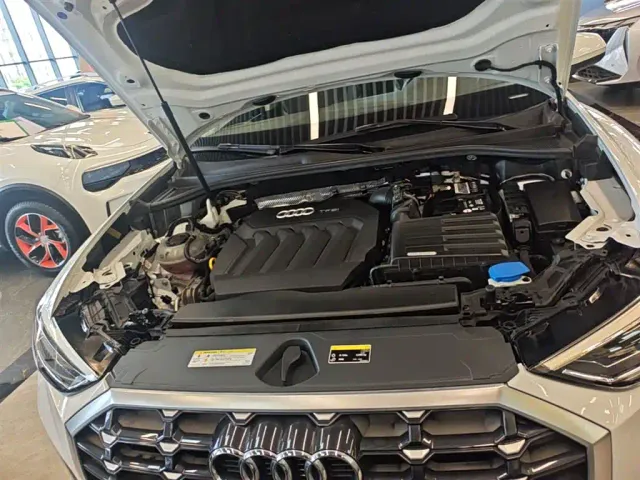 Audi Q3 — Фото автомобиля 19