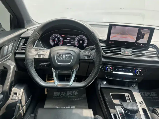 Audi Q5L — Фото автомобиля 9